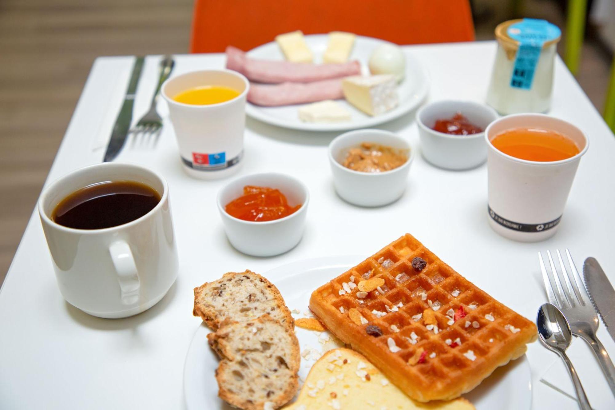 Ibis Budget 카바용 외부 사진