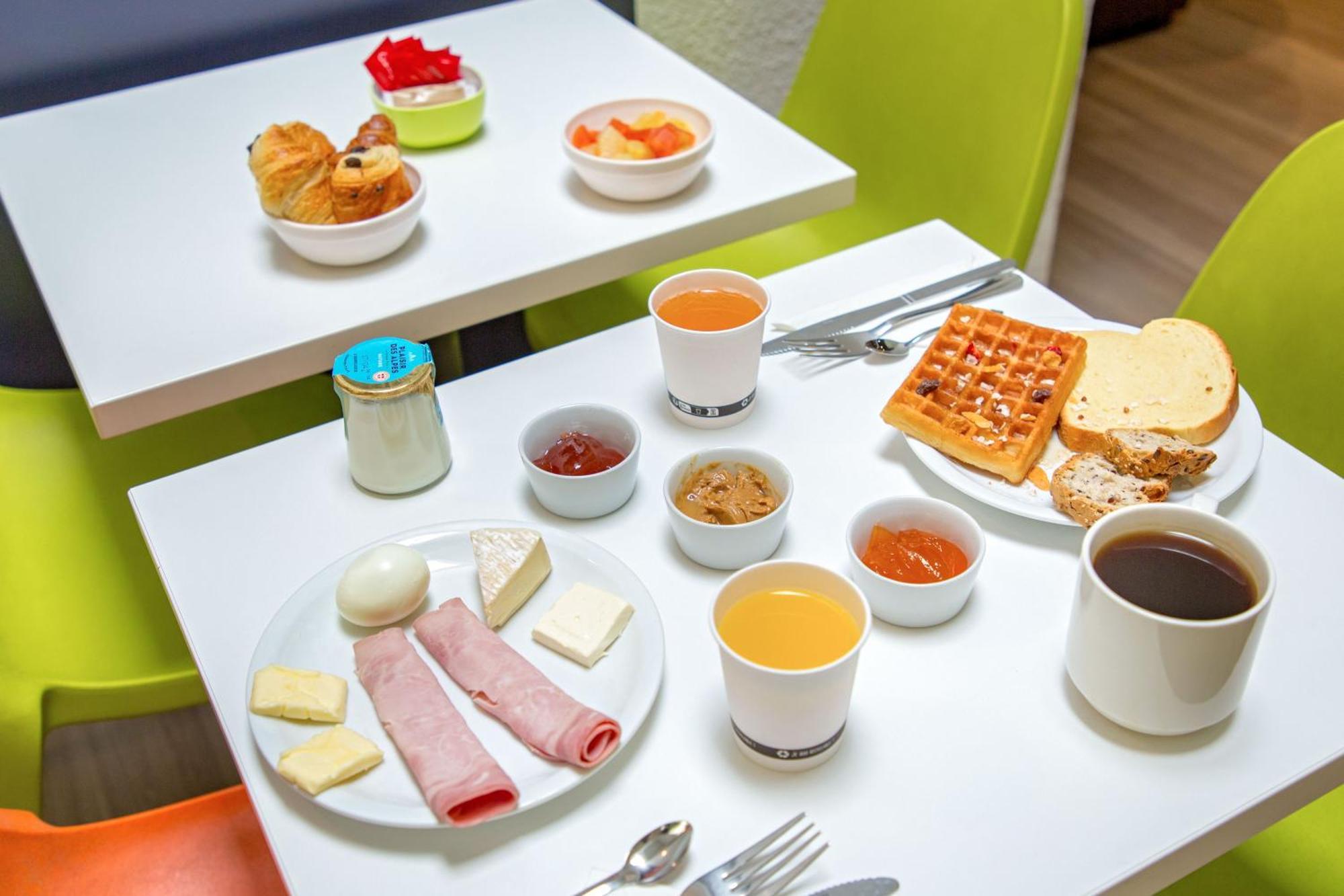 Ibis Budget 카바용 외부 사진