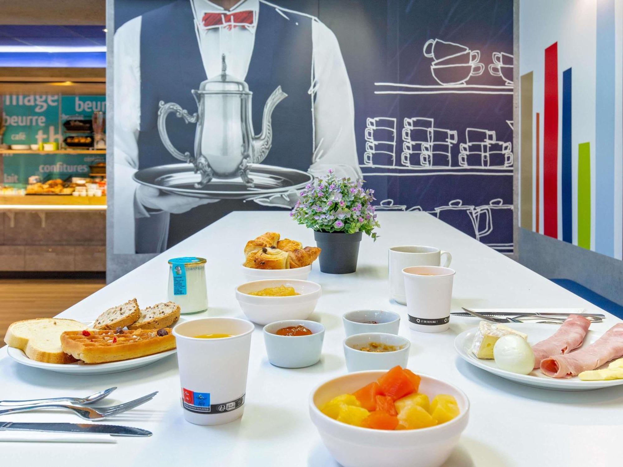 Ibis Budget 카바용 외부 사진